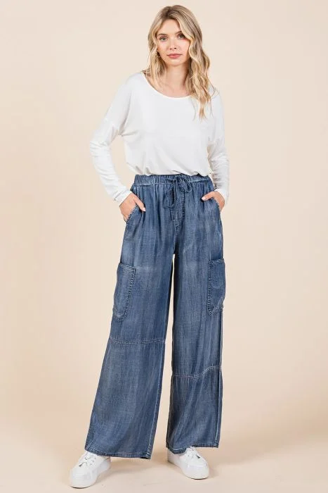 Washed Chambray Elastic Waist Cargo Wide Leg Pants